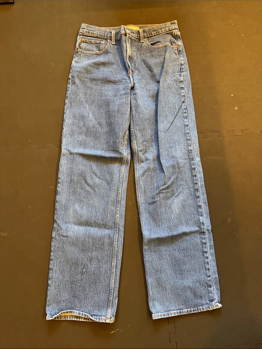 Abercrombie & Fitch Women's 90’s Relaxed High-Rise Jeans — Medium Blue